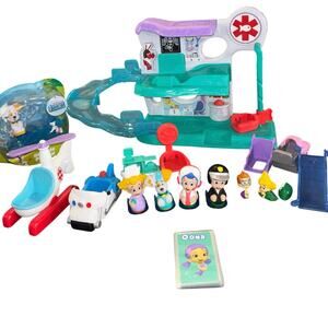 Bubble Guppies check-up center hospital Playset lot (lights and sounds)